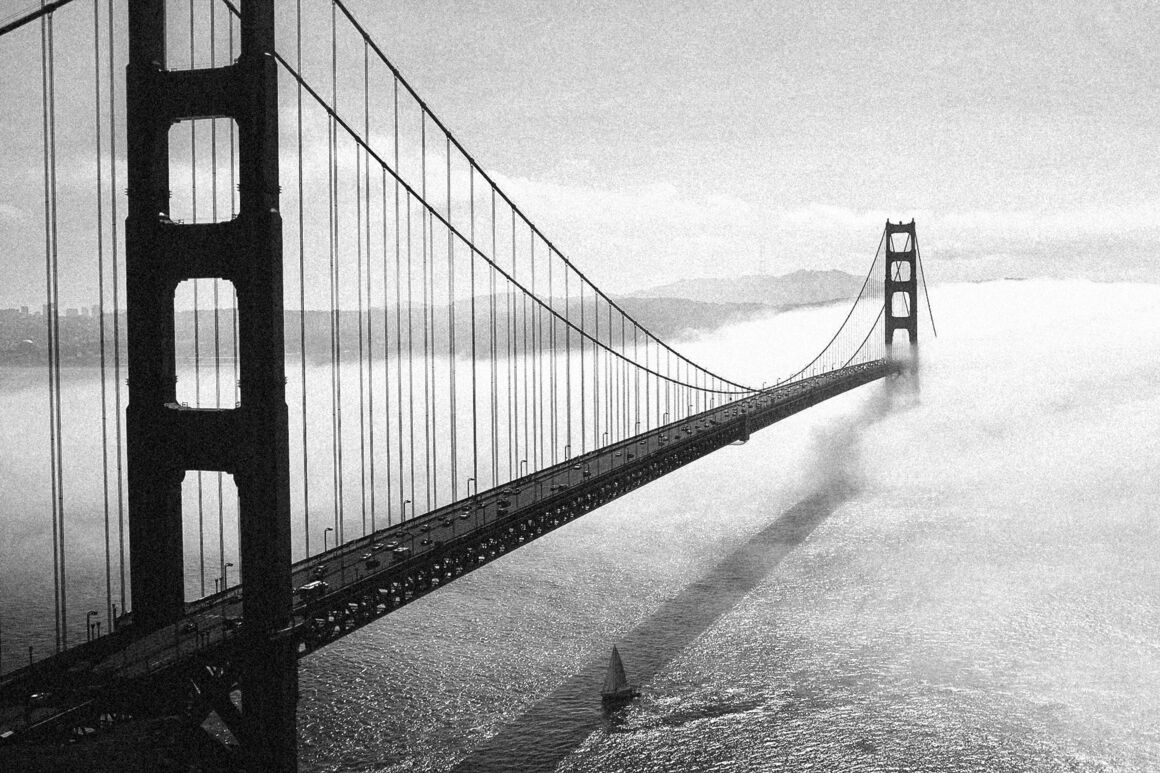 Golden Gate Bridge fog, Tri-X 400 black-and-white preset
